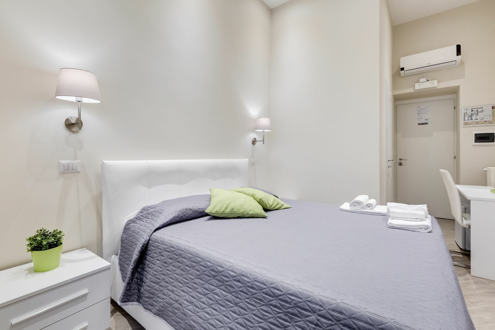 Vaticano 38 Suites โรม ภายนอก รูปภาพ