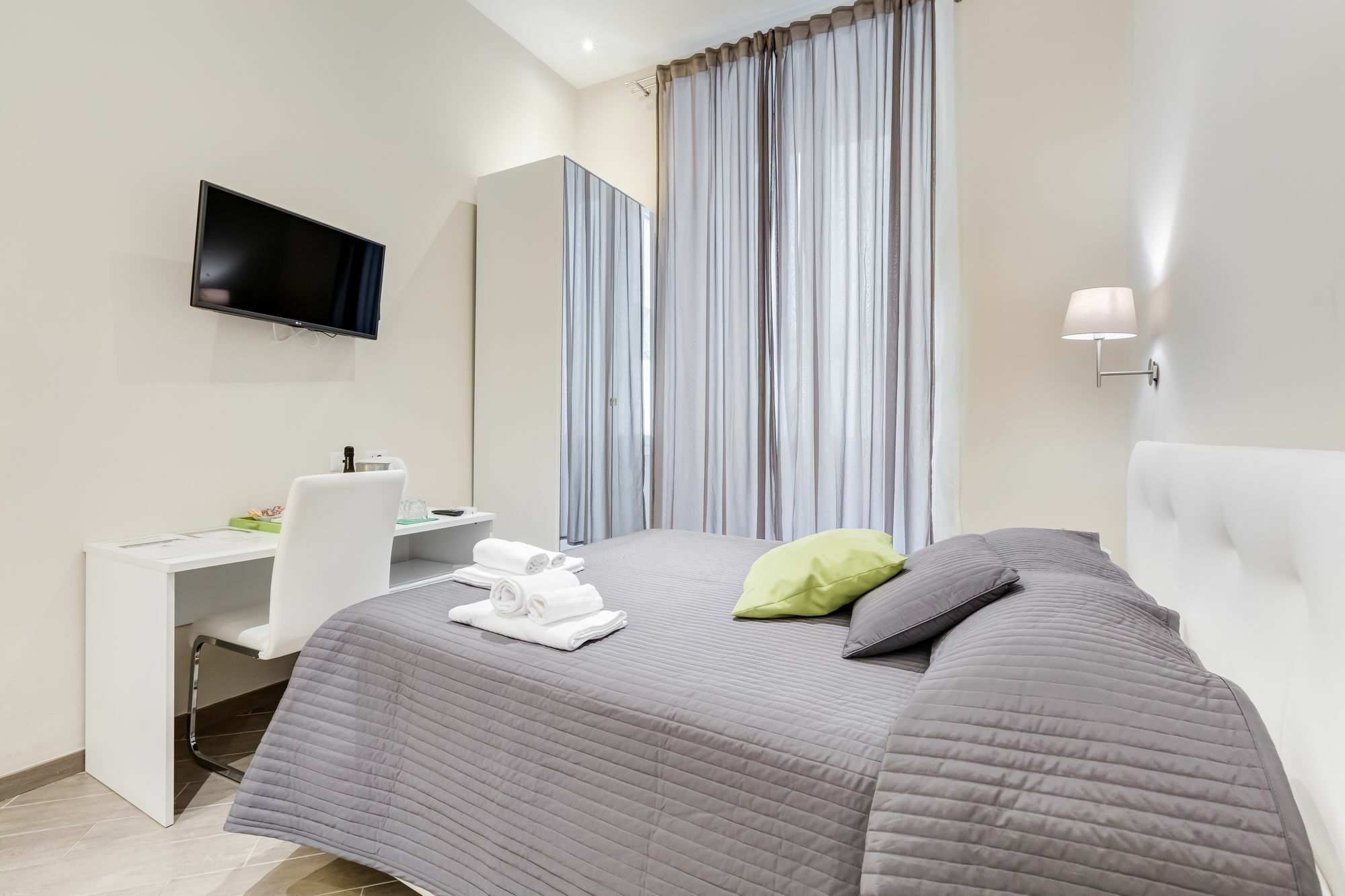 Vaticano 38 Suites โรม ภายนอก รูปภาพ